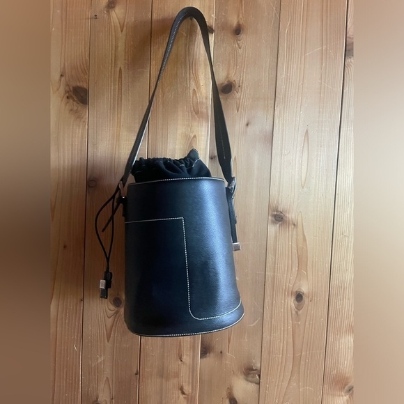 Bally Leather structured Bucket Bag - Picture 2 of 14